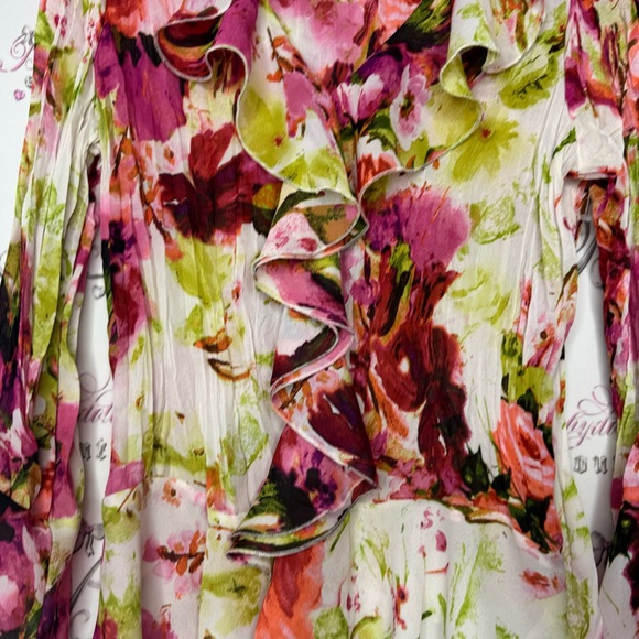Sunny Leigh blouse ruffle frill hem bell bottom sleeve cuffs floral pleated luxe - Picture 5 of 14